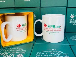 Cốc sứ bát tràng in logo làm quà tặng