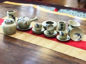 Bộ ấm trà hồng sa tay ngang vẽ hoa đào kèm phụ kiện