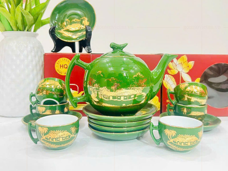 Bộ ấm chén men màu lục bảo